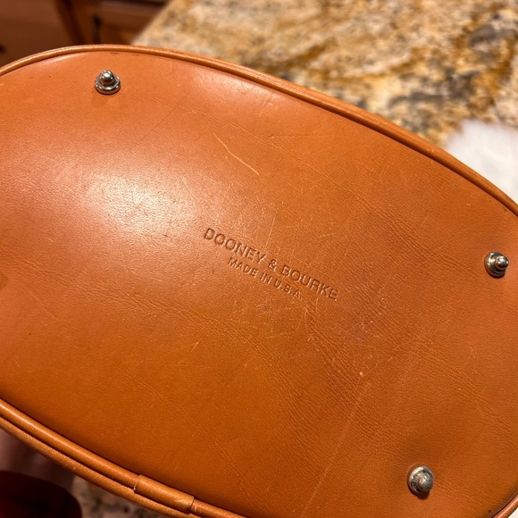 DOONEY & BOURKE Vintage Bucket Shoulder Bag - Picture 4 of 10